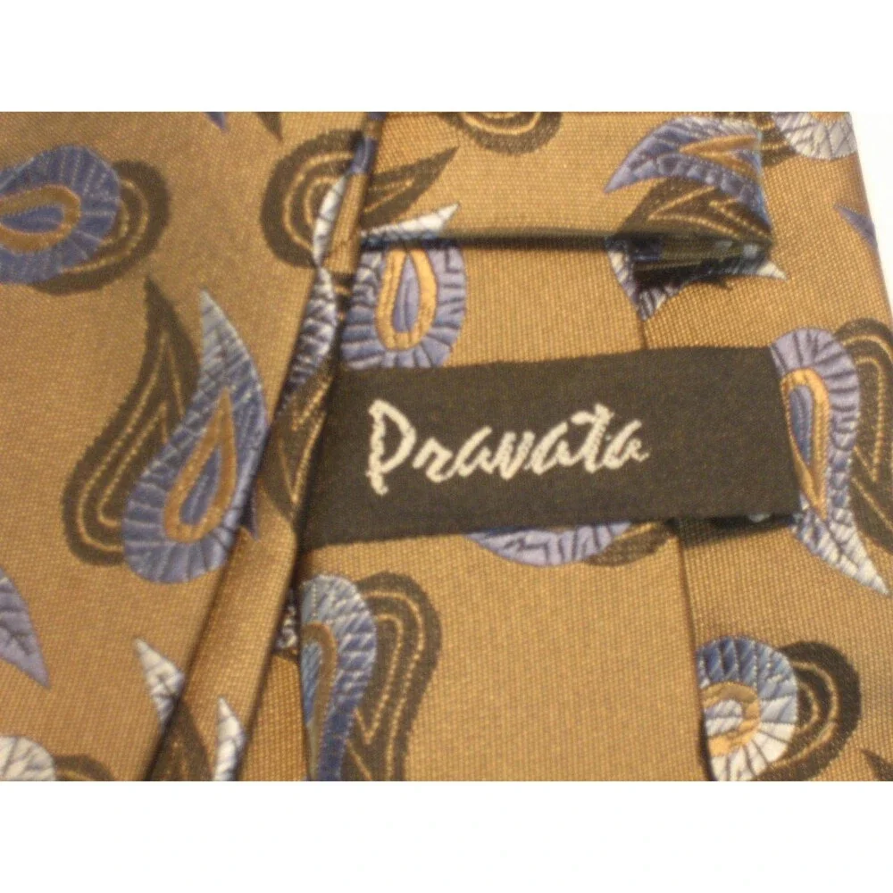 NWOT Pravata 100% Microfibre Geometric  Design Necktie